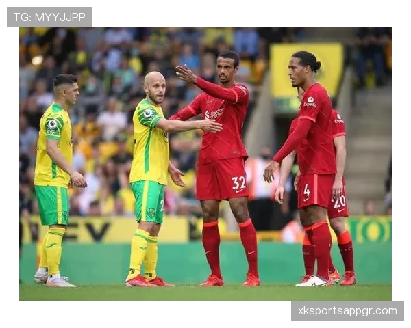 范戴克与卢马尼奥卢在防守覆盖与拦截节奏下形成明显分化