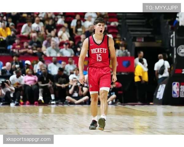 穆雷无球跑动制造错位，主导掘金进攻节奏